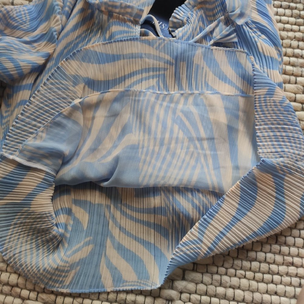 MISA LOS ANGELES Light Blue Blouse size Small - Picture 8 of 10